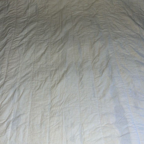 Rachel Ashwell Simply Shabby Chic Queen 100”x 86” Patchwork Cotton Quilt - Picture 8 of 10